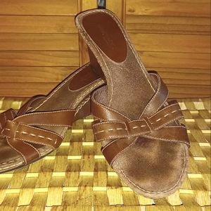 Aerosoles What's What Brown Leather Wedge Slide Size 9.5
